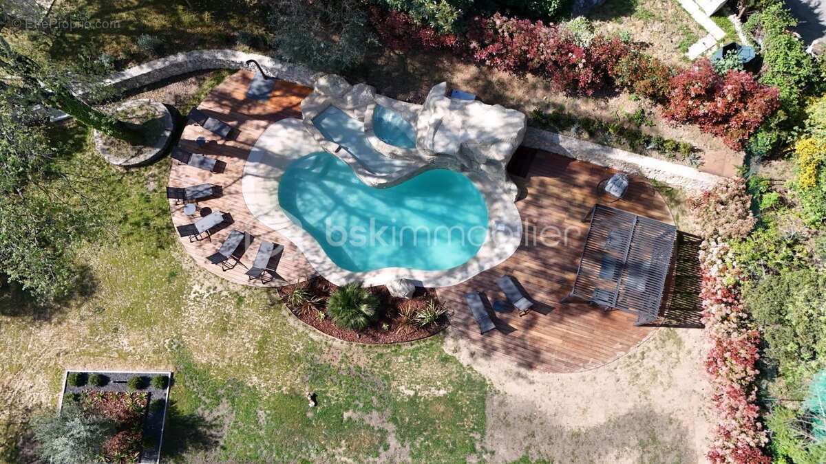 Roquefort-les-pins - superbe villa contemporaine au calme absol - photo 7