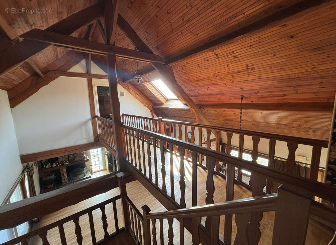 Maison à VERRIERES-LE-BUISSON