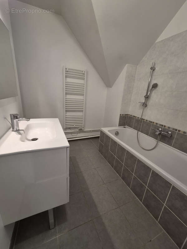 Maison à HOUDAN