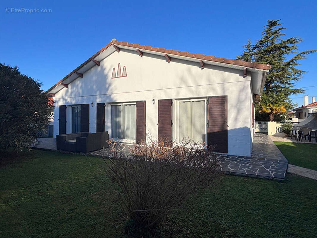Maison à SAUJON