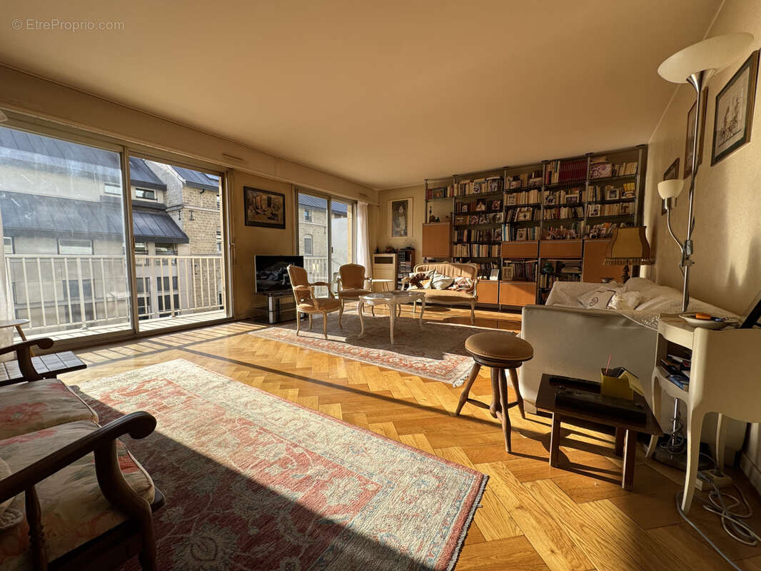 Appartement à PARIS-12E
