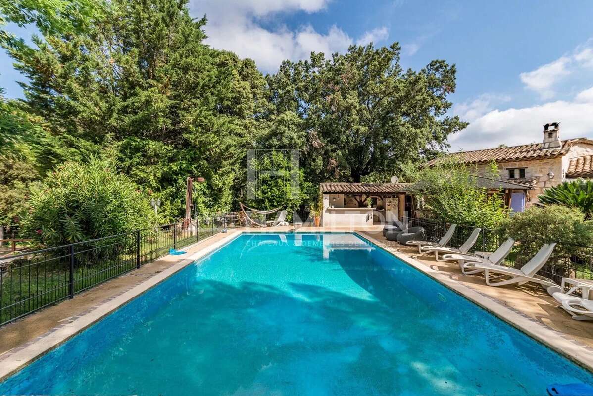 Maison à ROQUEFORT-LES-PINS