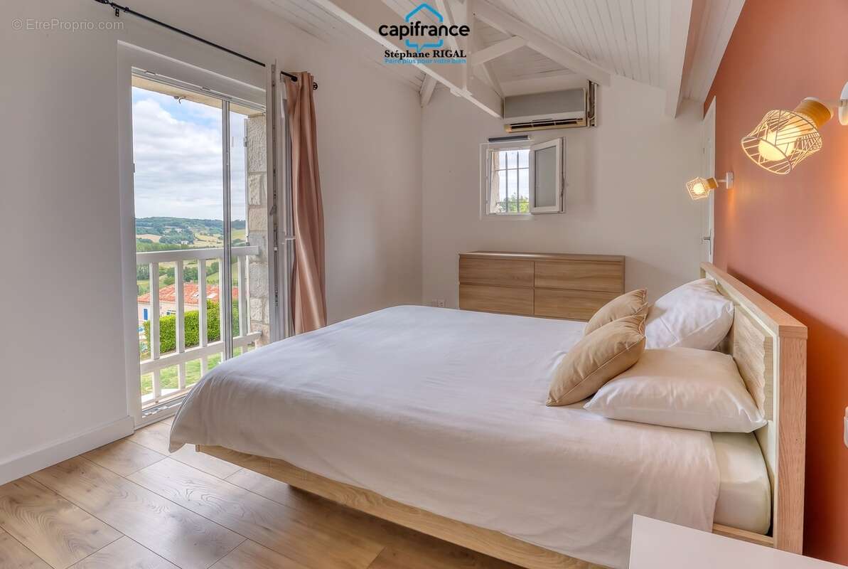 Propriete à vendre 5 pièces PUJOLS (47) Maison de 135m2 sur 6144m2 de terrain et piscine - photo 18