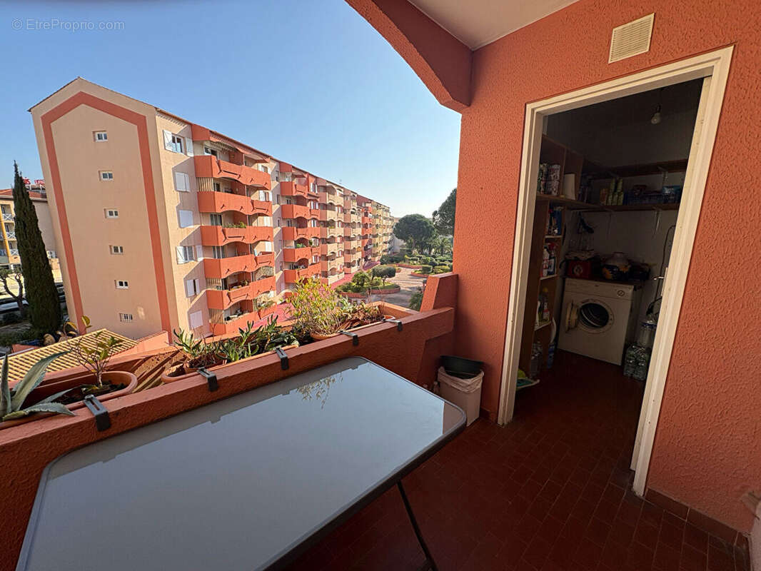 HYERES - Appartement T3 - Parking - Ascenseur - photo 10