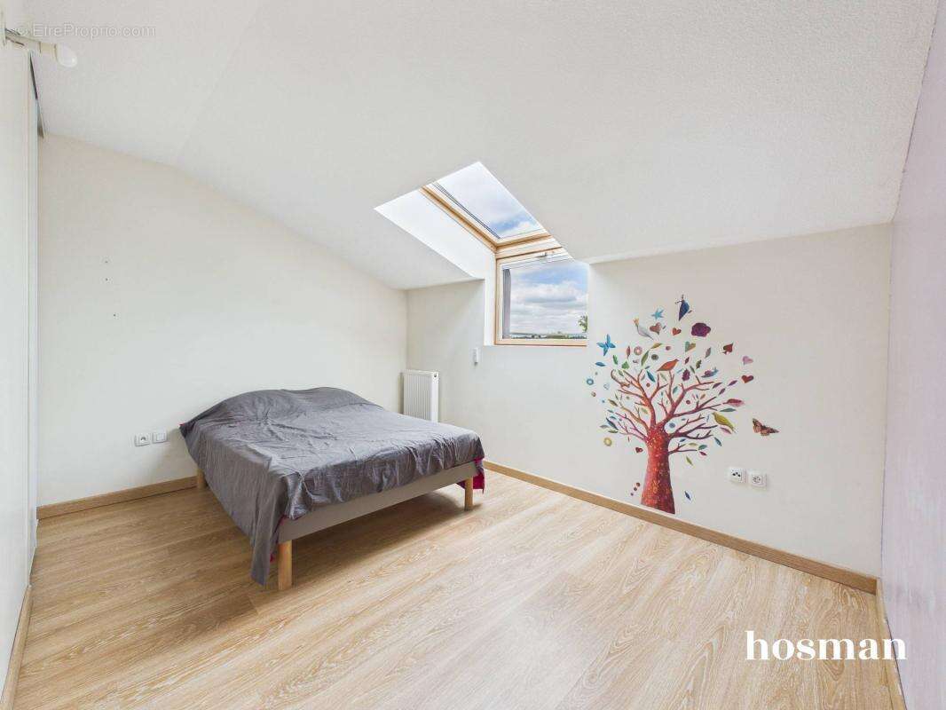 4 pièces - 95 m² dernier étage avec parking, terrasse de 193m2 - Rue Yves Montand, Bègles - photo 9