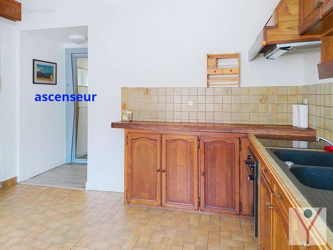 Maison 148 m² à Villars-Les-Dombes  - photo 8