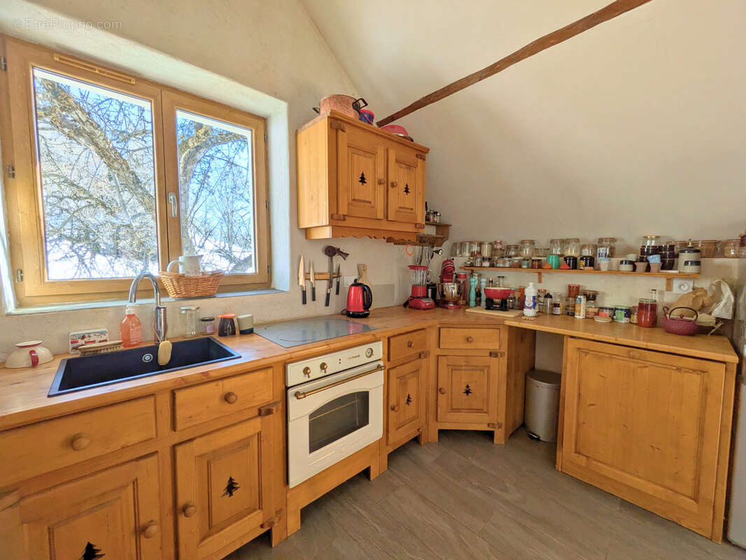 Maison à SAINT-MICHEL-DE-CHAILLOL