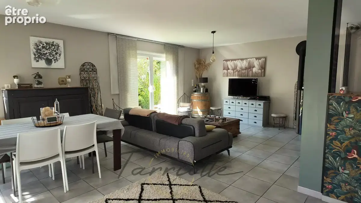 VILLA - 10908 - photo 14