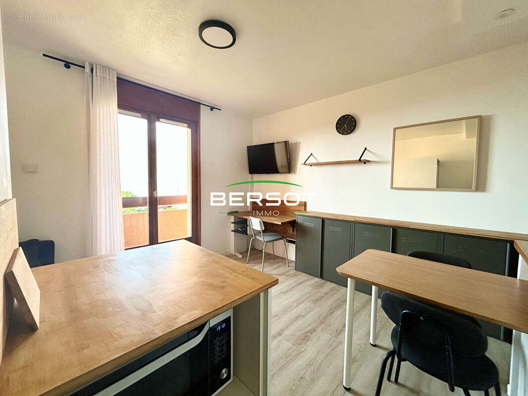 Appartement à EVIAN-LES-BAINS