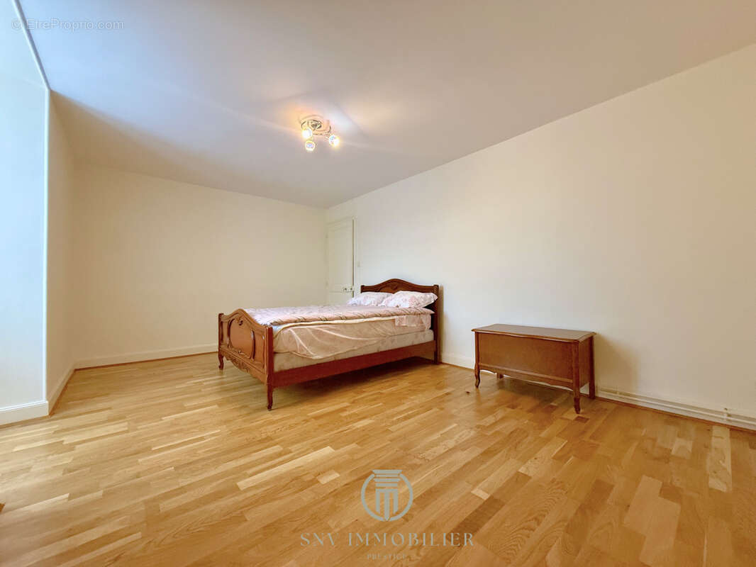 Maison à SAINT-AMAND-MONTROND