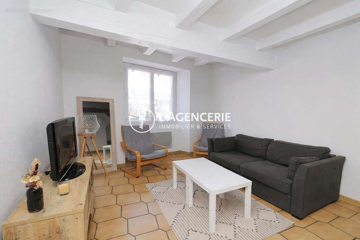 Maison à LESCURE-D'ALBIGEOIS