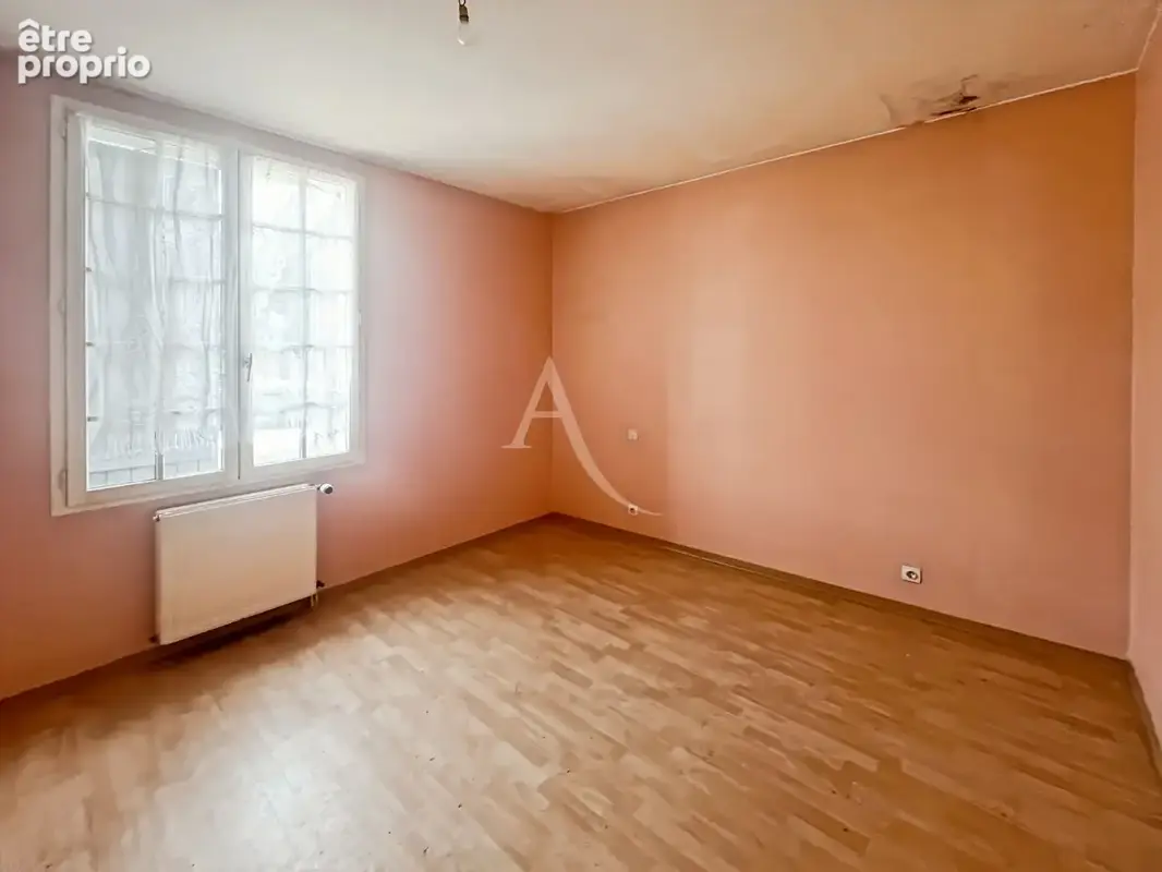 A VENDRE -  Maison de 97 m² à rénover - CHALLANS - photo 2