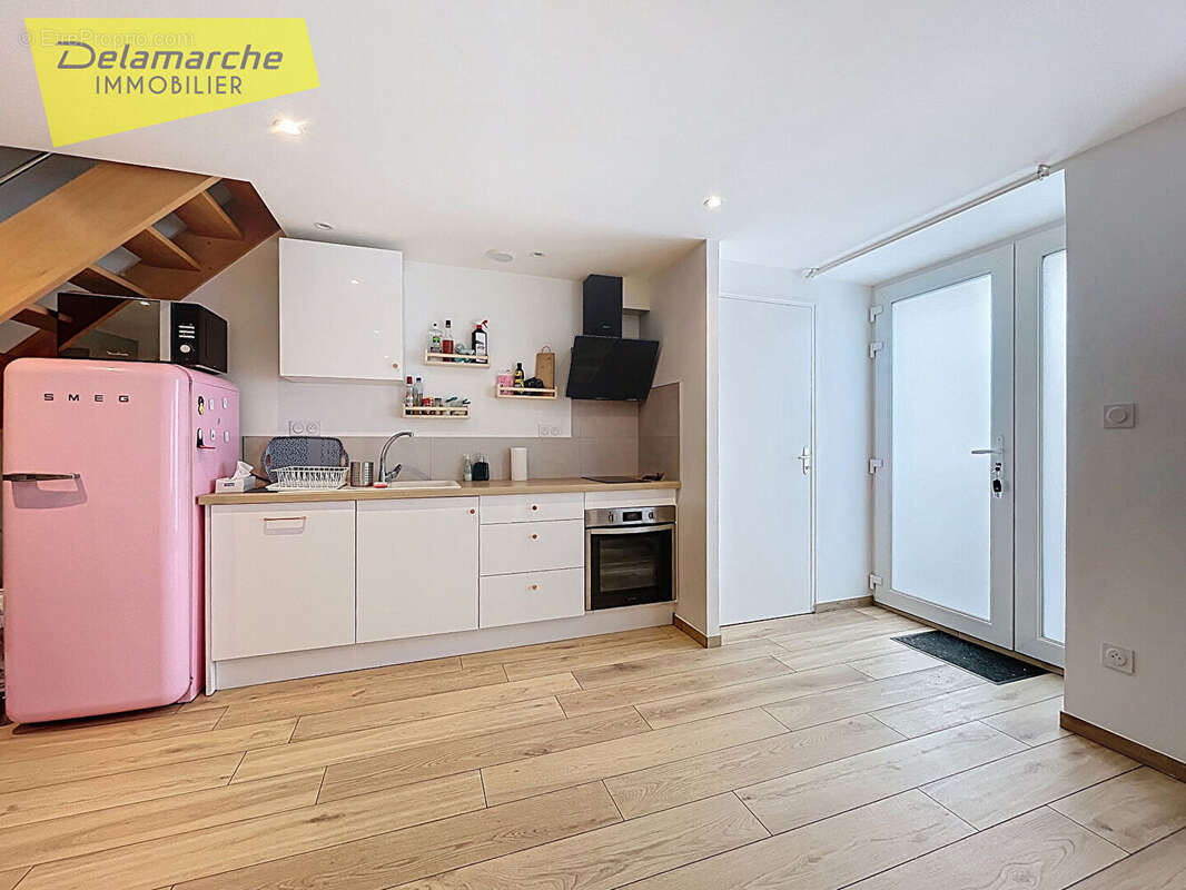 Maison à LA CROIX-AVRANCHIN