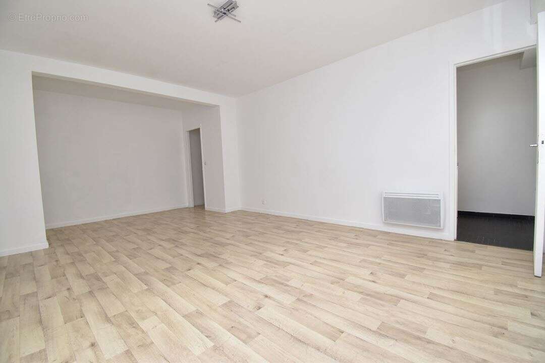 Appartement 63 m² à Lille  - photo 3