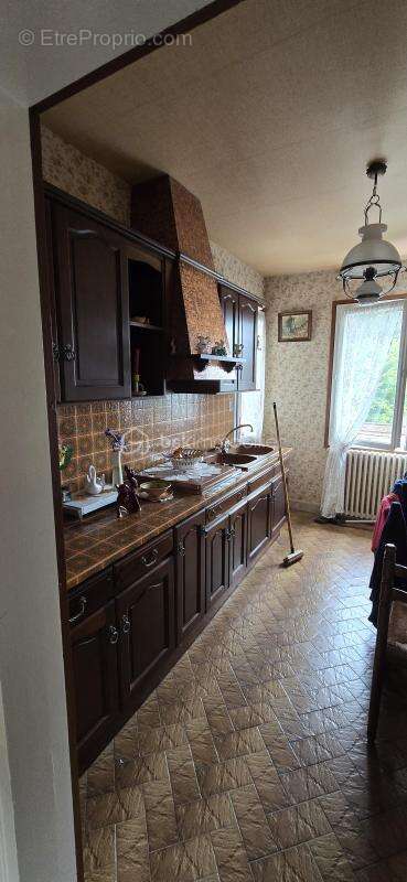 Maison à NEUVIC