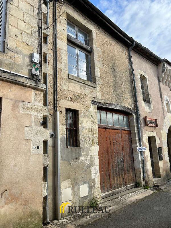 Maison à BOURG