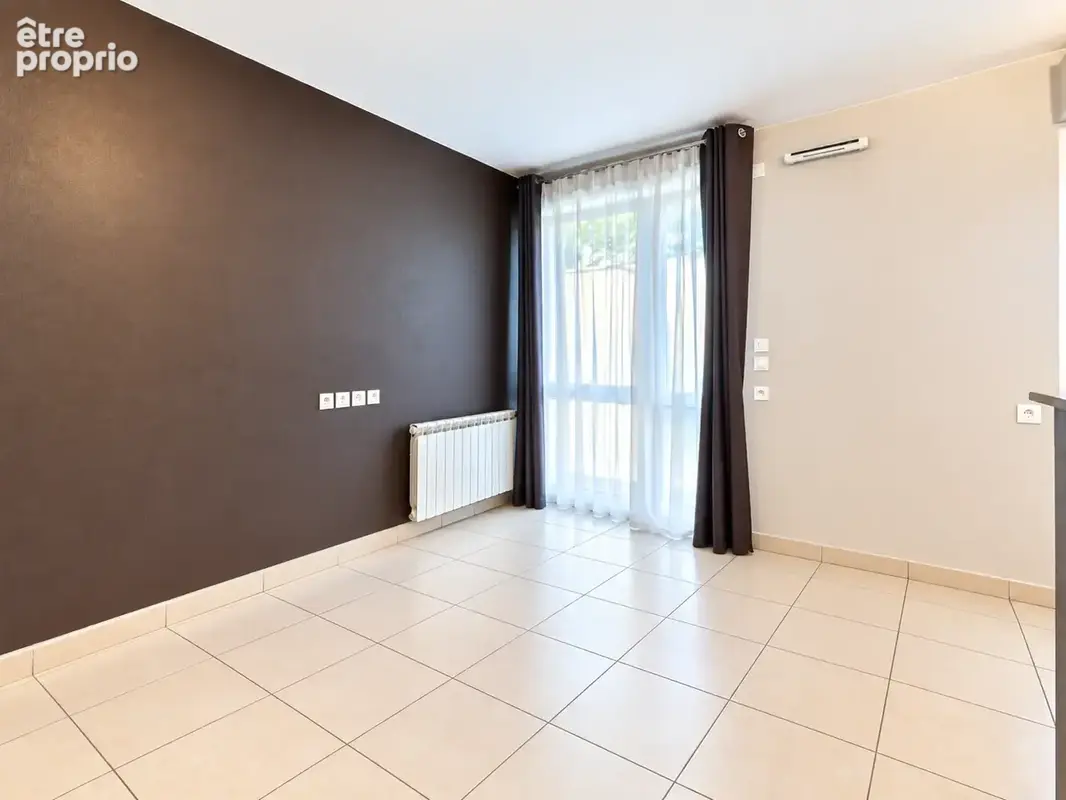 Habiter, investir ou exercer : un appartement, plusieurs perspectives à Tassin - photo 4