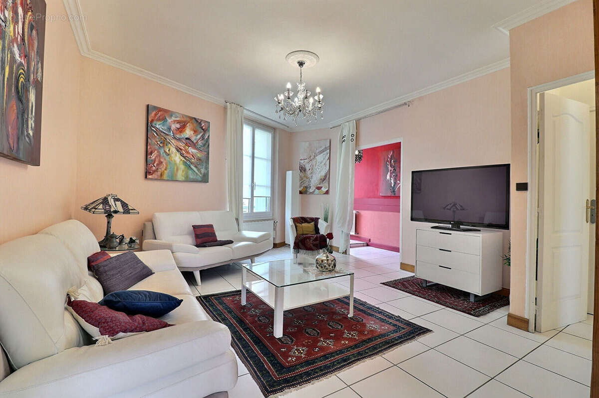 Biarritz T4 de 76 m2 plage a pied - photo 3