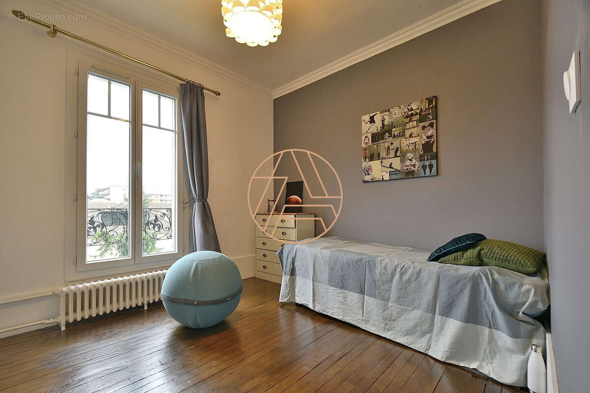 Appartement à SAINT-MAUR-DES-FOSSES