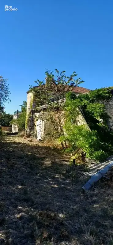 Maison village en pierre jardin arbore - photo 14
