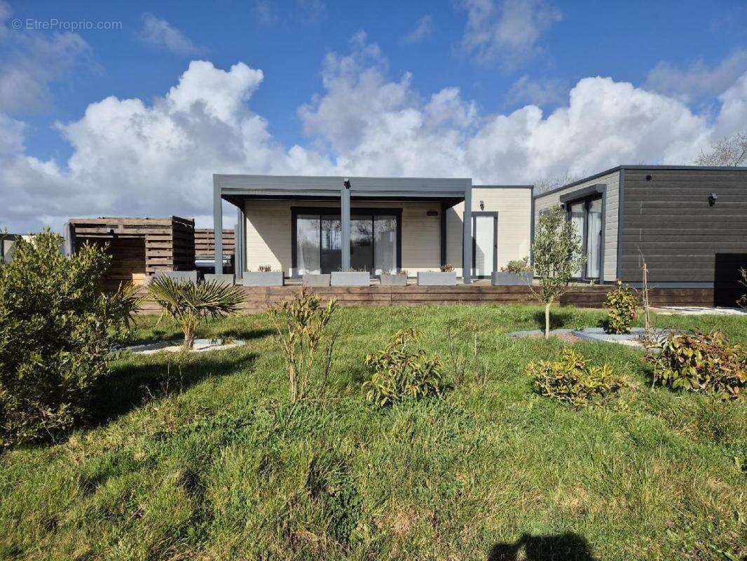 Maison à SAINTE-FOY