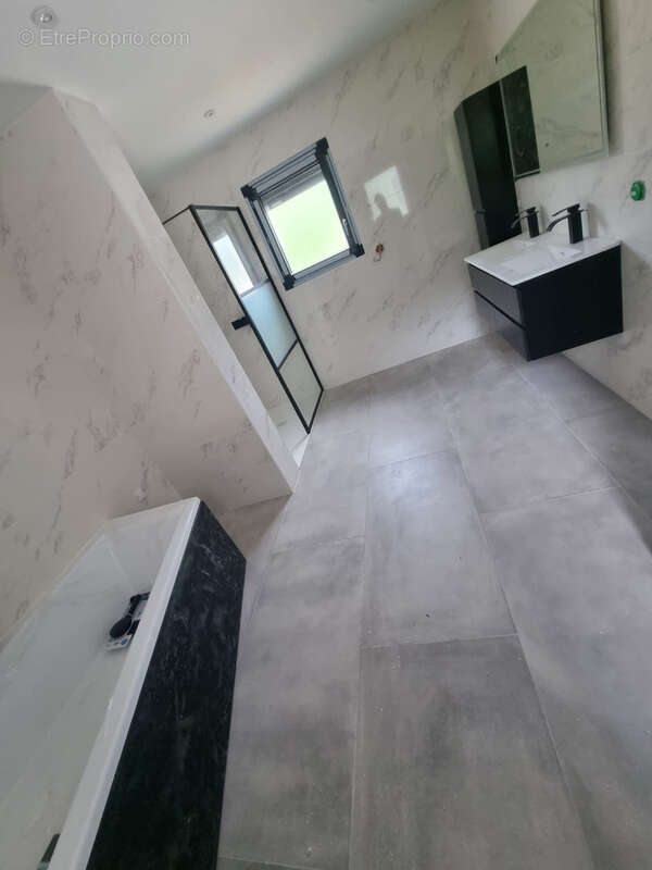 Maison à SAINT-AFFRIQUE