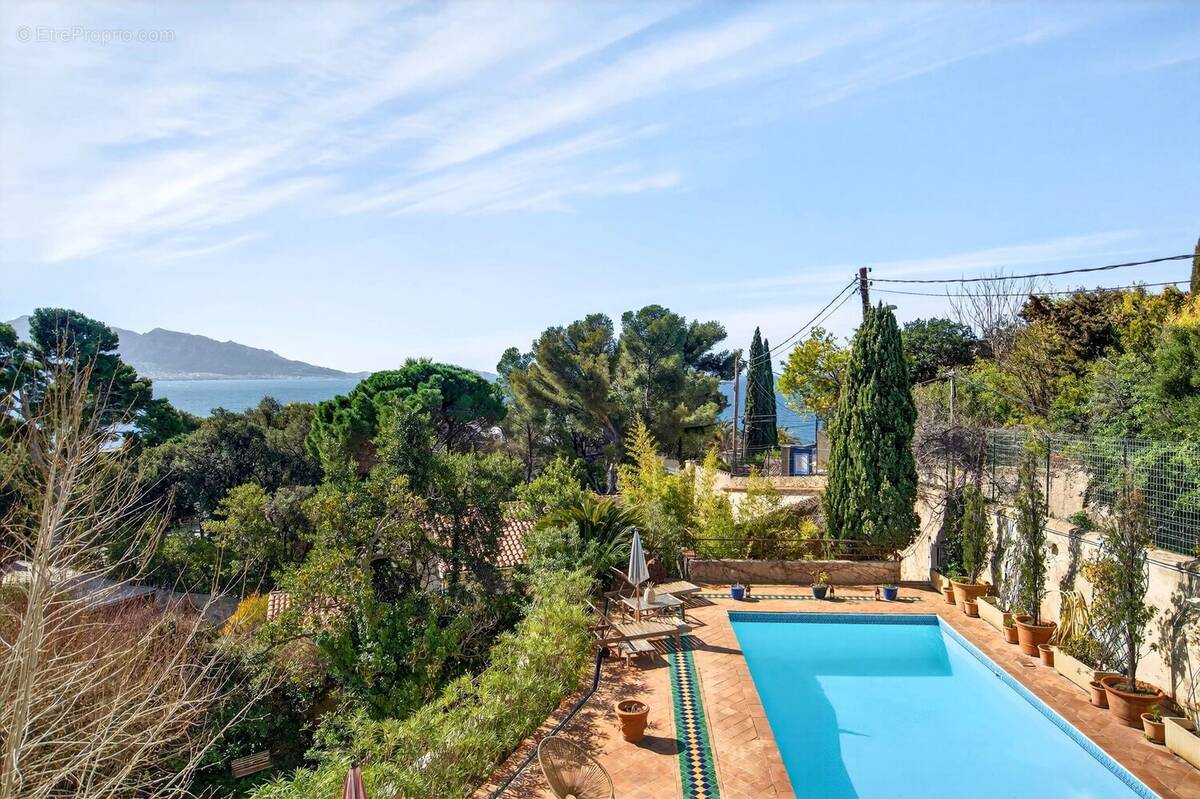 Maison à MARSEILLE-7E