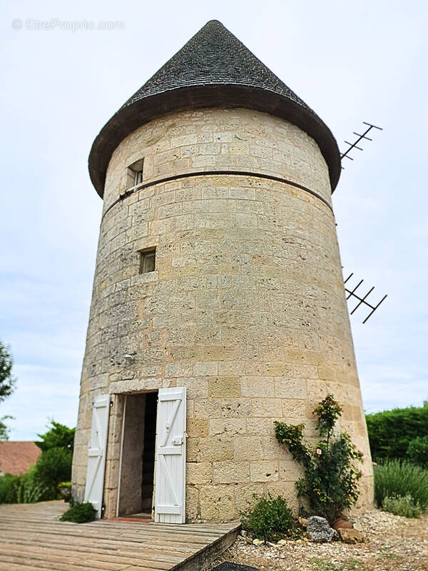 Maison à MAUVEZIN