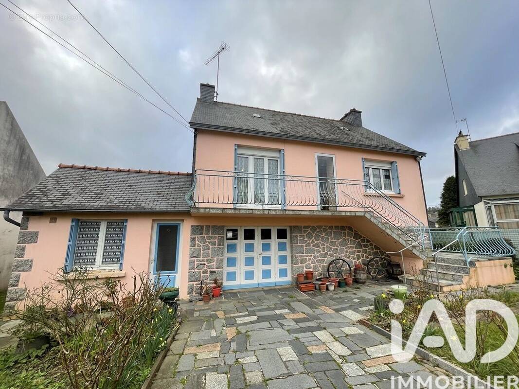 Photo 1 - Maison à SAINT-NICOLAS-DU-PELEM
