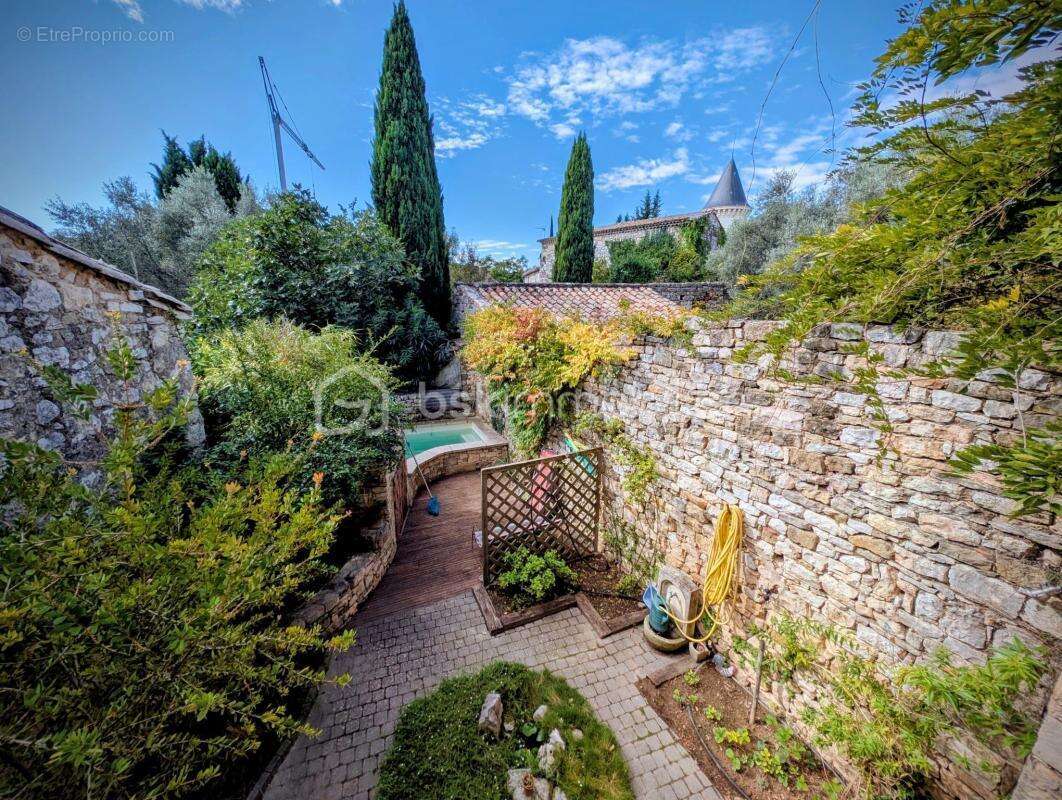 Maison à AUBUSSARGUES