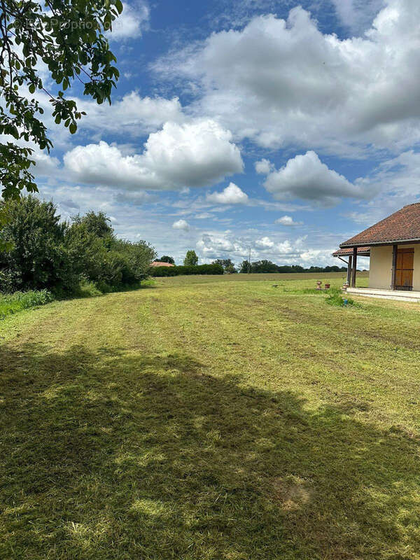Maison de plain-pied - 3 chambres - gorre - photo 3