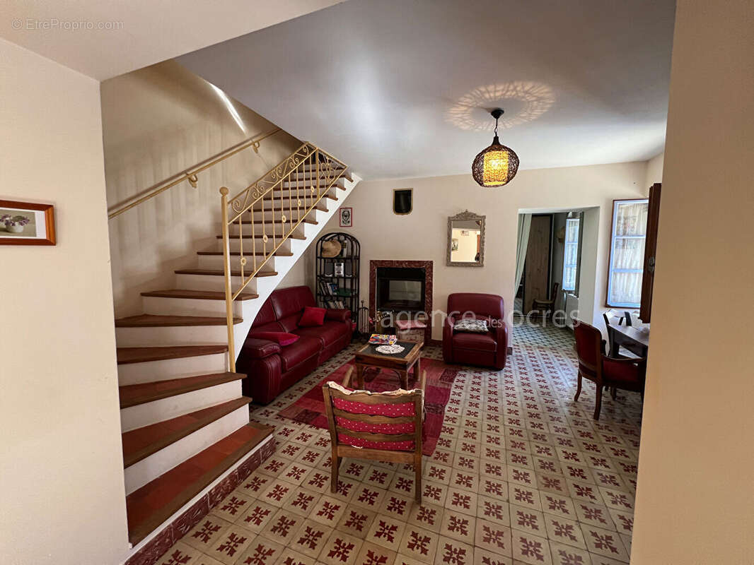 Maison à SAINT-MARTIN-DE-CASTILLON