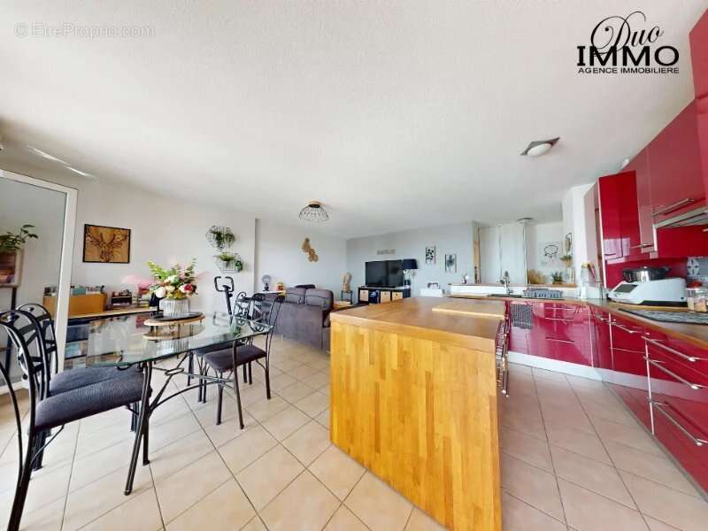 Appartement à PORT-DE-BOUC