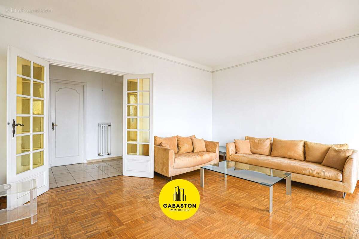Appartement à MARSEILLE-8E