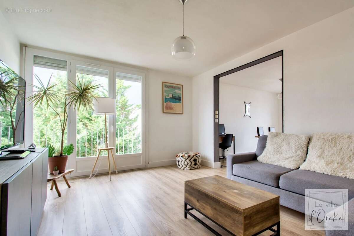 Appartement à VILLENAVE-D'ORNON