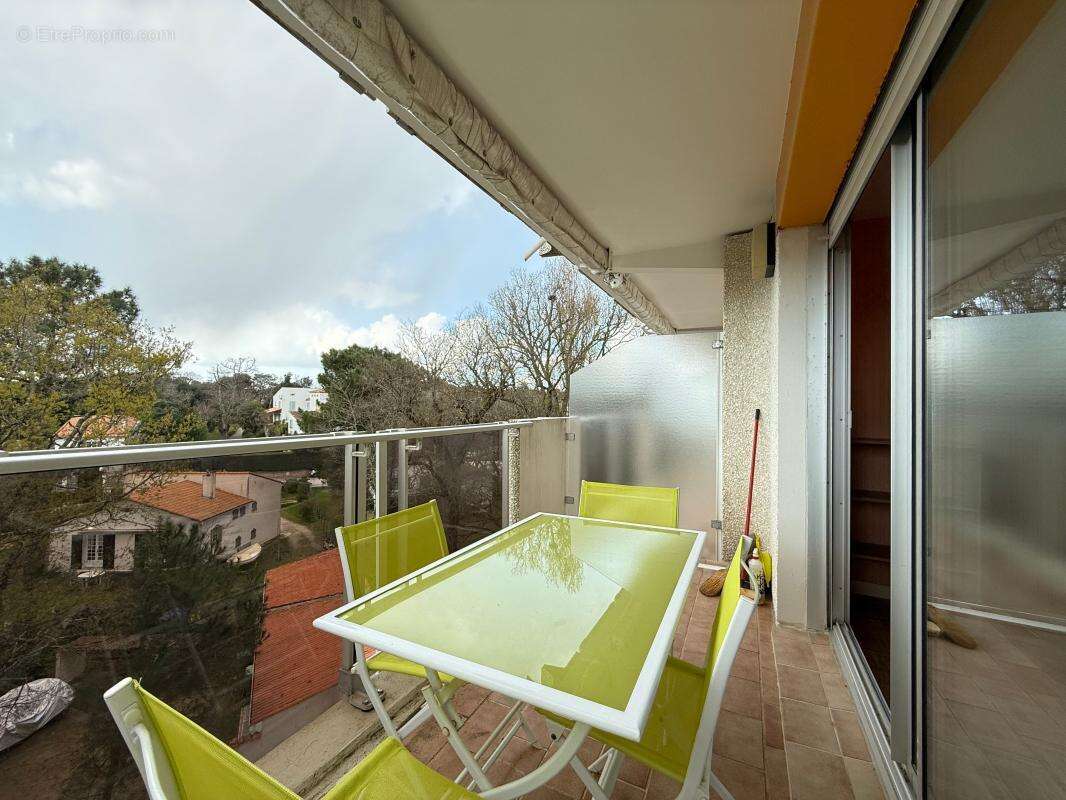 Appartement à VAUX-SUR-MER