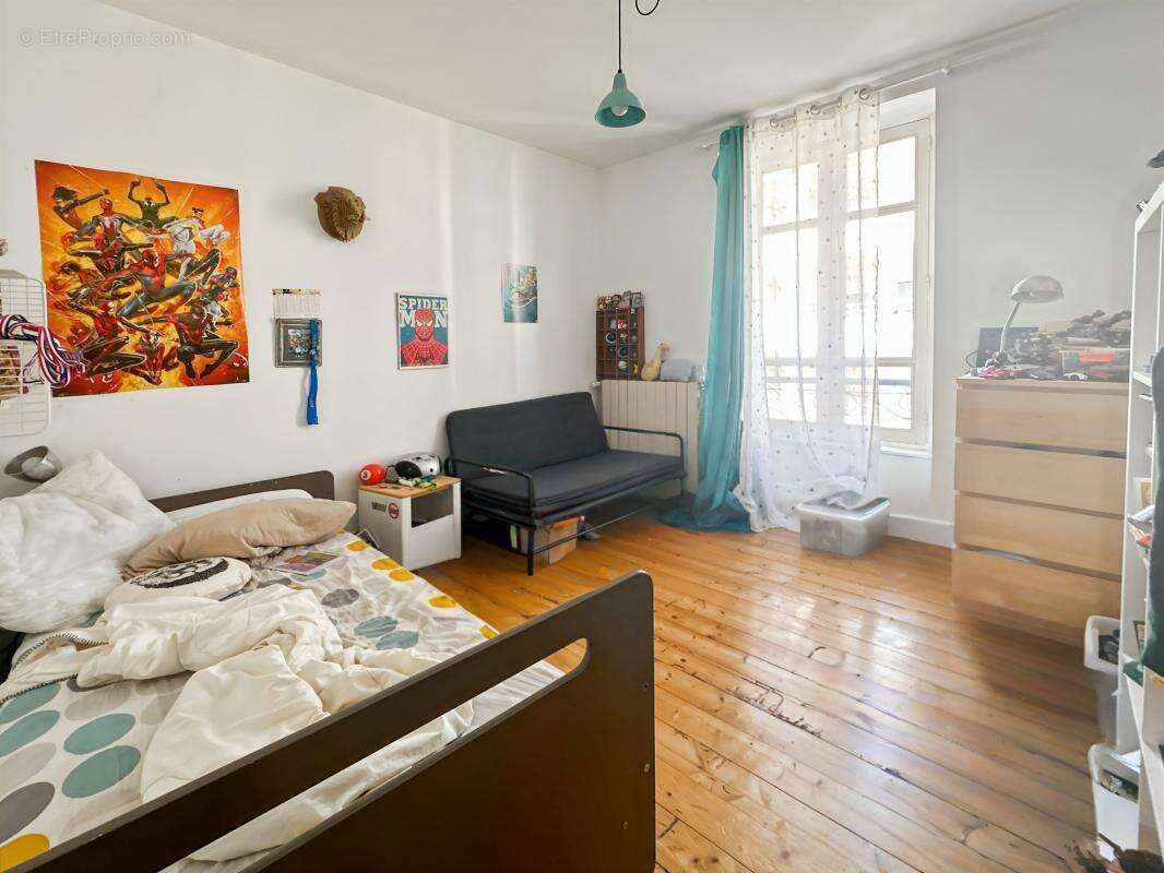 Maison à TOURNON-SUR-RHONE