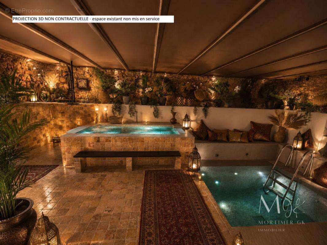 Maison 280 m² à Le Cannet  - photo 15
