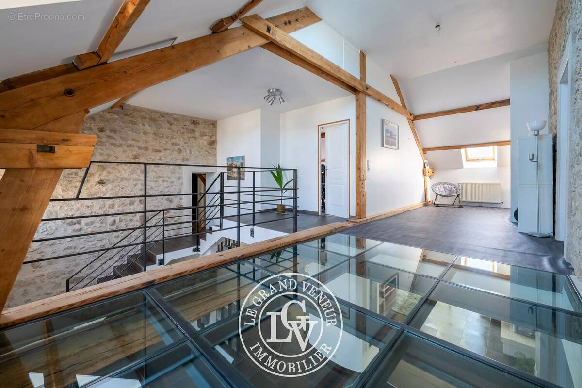 Maison à SAMOIS-SUR-SEINE