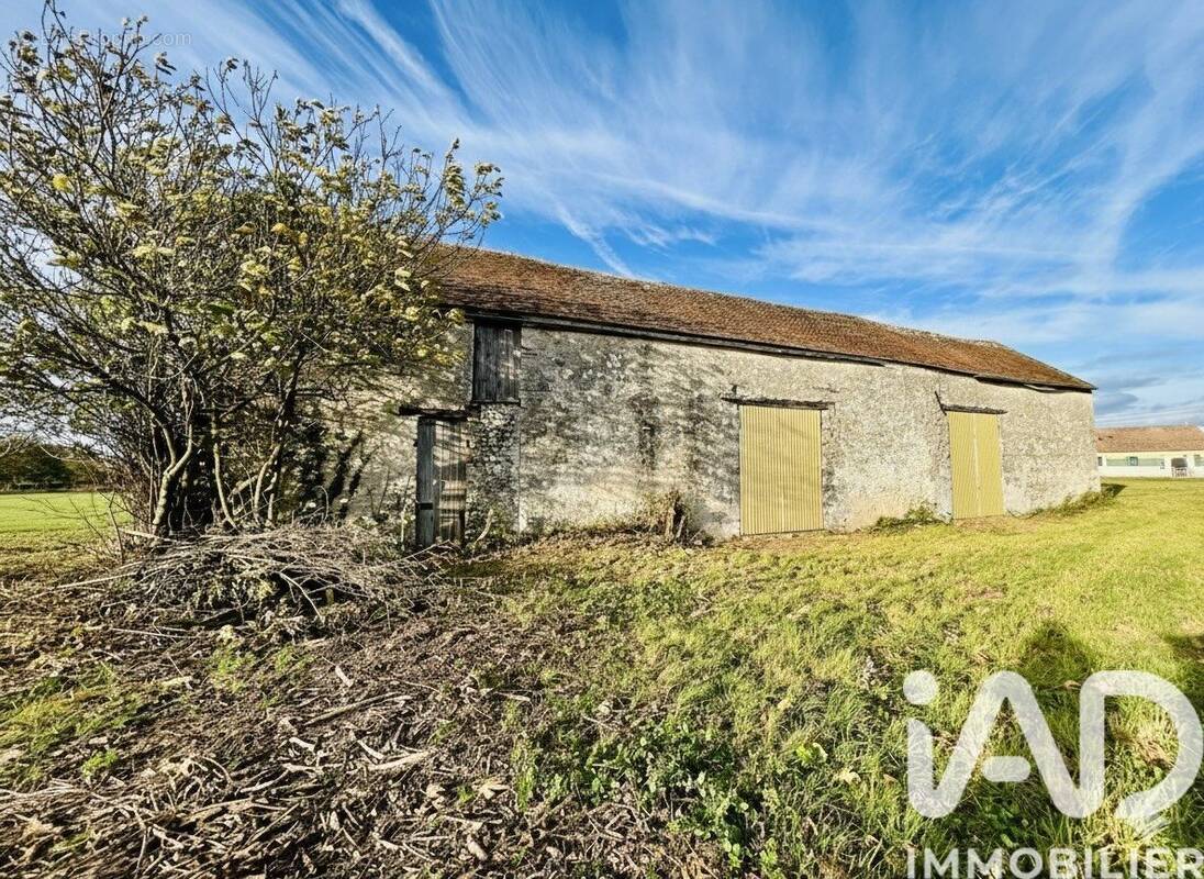 Photo 1 - Maison à CHAINTREAUX