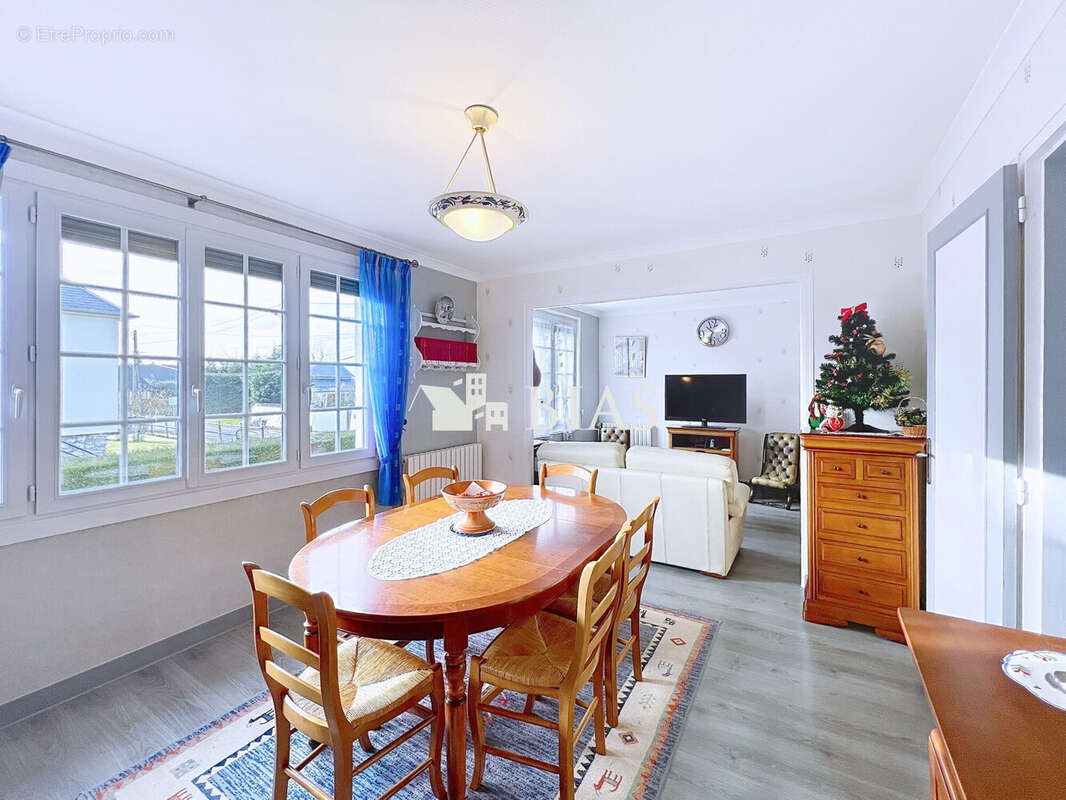 Maison 75 m² à Menneval  - photo 3