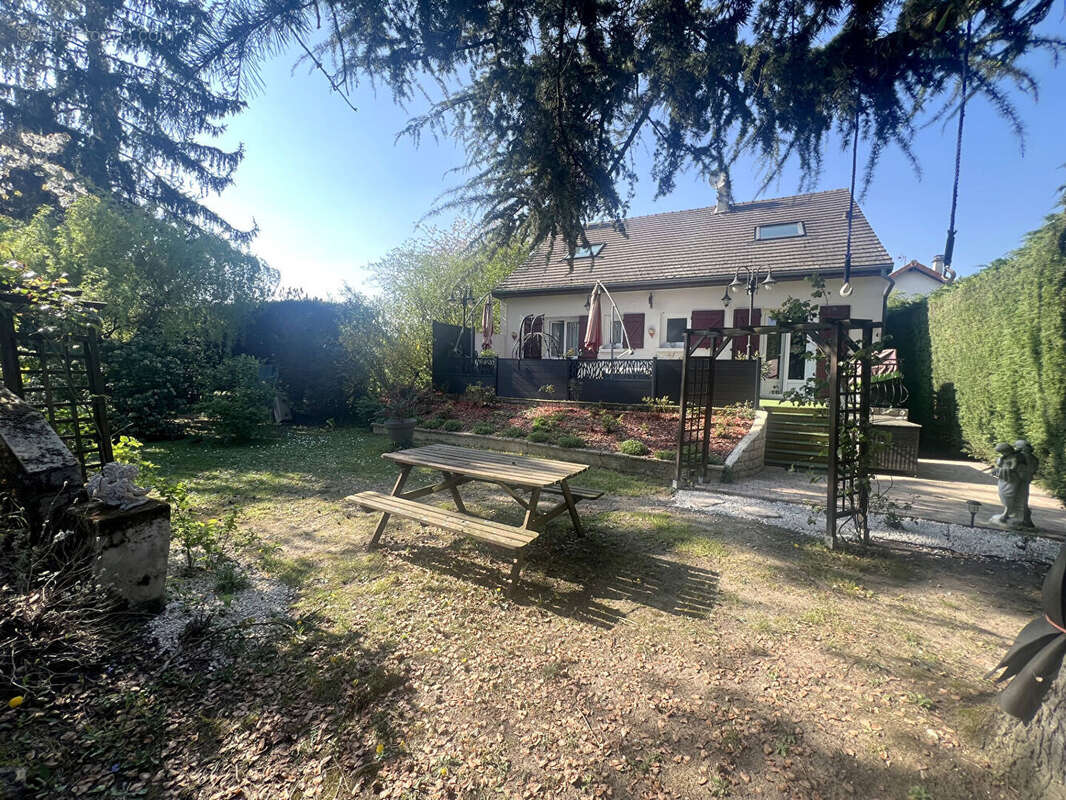 Maison à MITRY-MORY