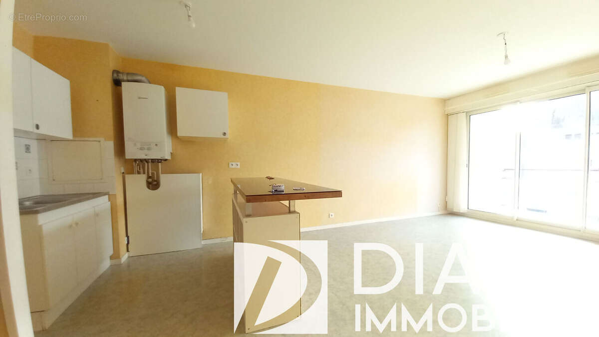 Appartement à FOUGERES