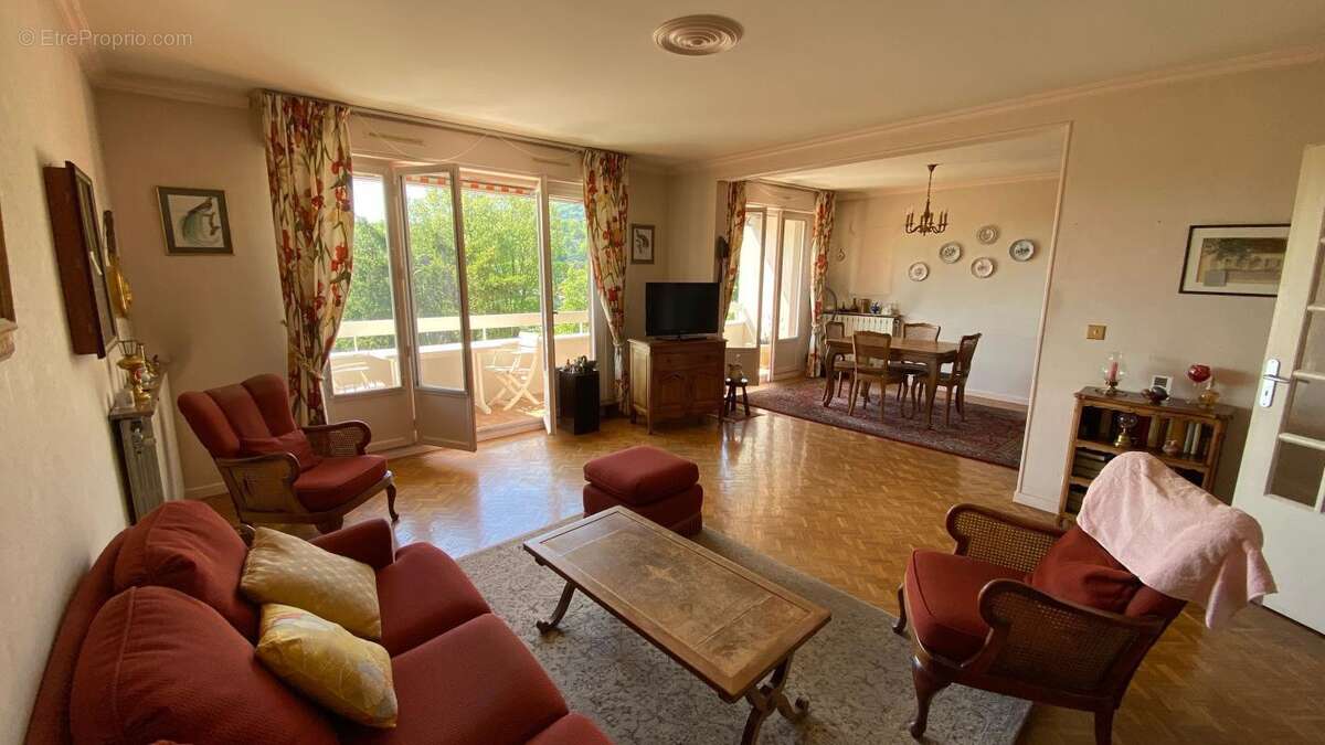 Appartement à FONTAINES-SUR-SAONE