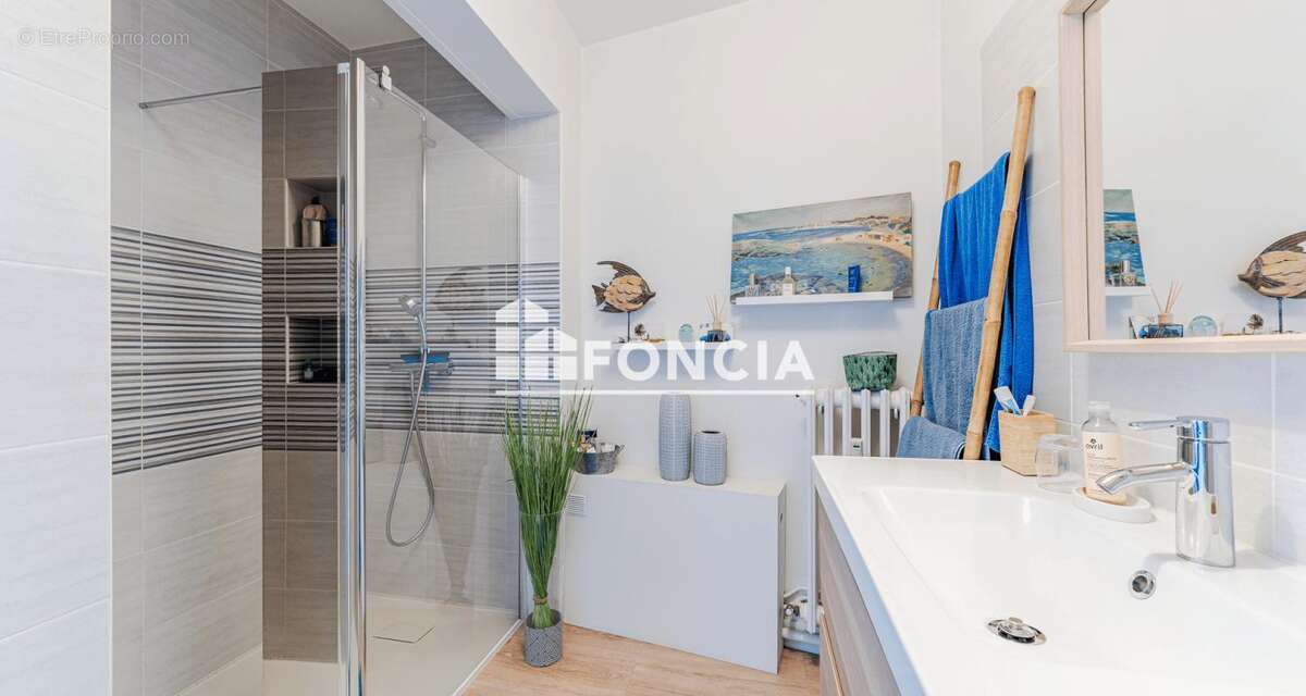 Appartement T3 avec garage et cave - quartier GRAMMONT - photo 6