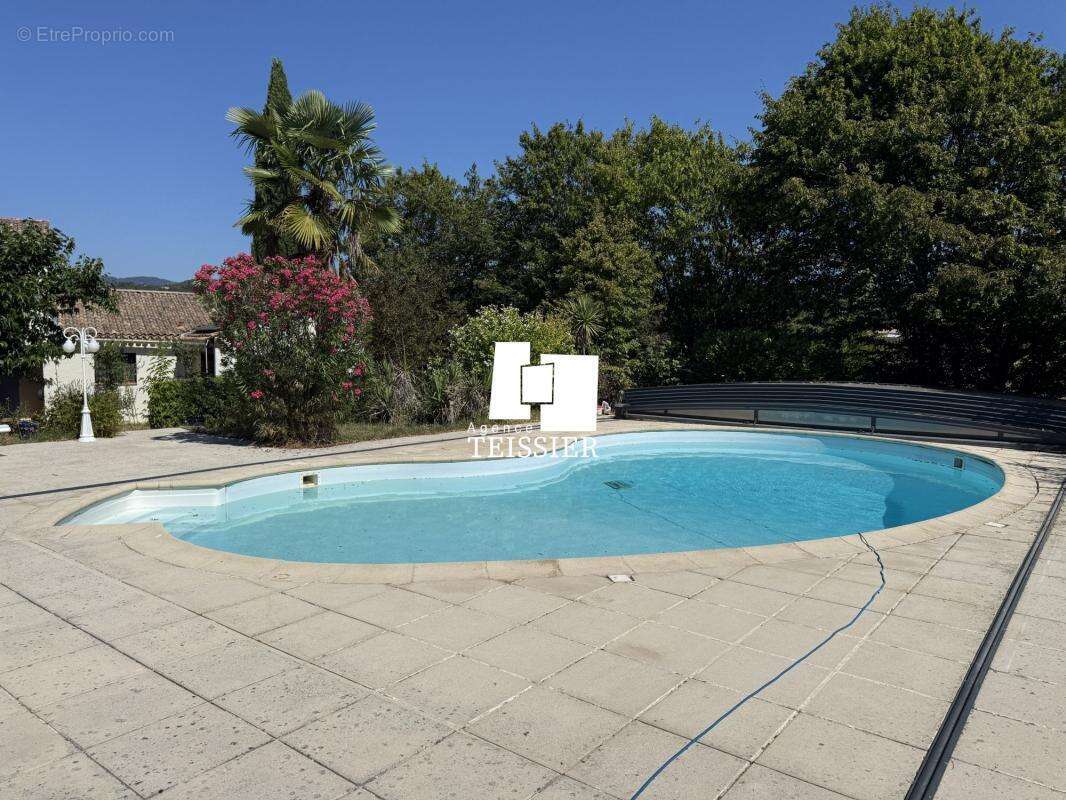 Sud Ardèche : 07260 Rosieres, Villa avec piscine sur 6800 m² - photo 5
