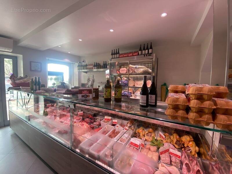 Commerce à LA TURBIE