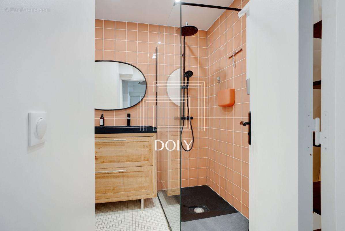 Appartement à PARIS-3E