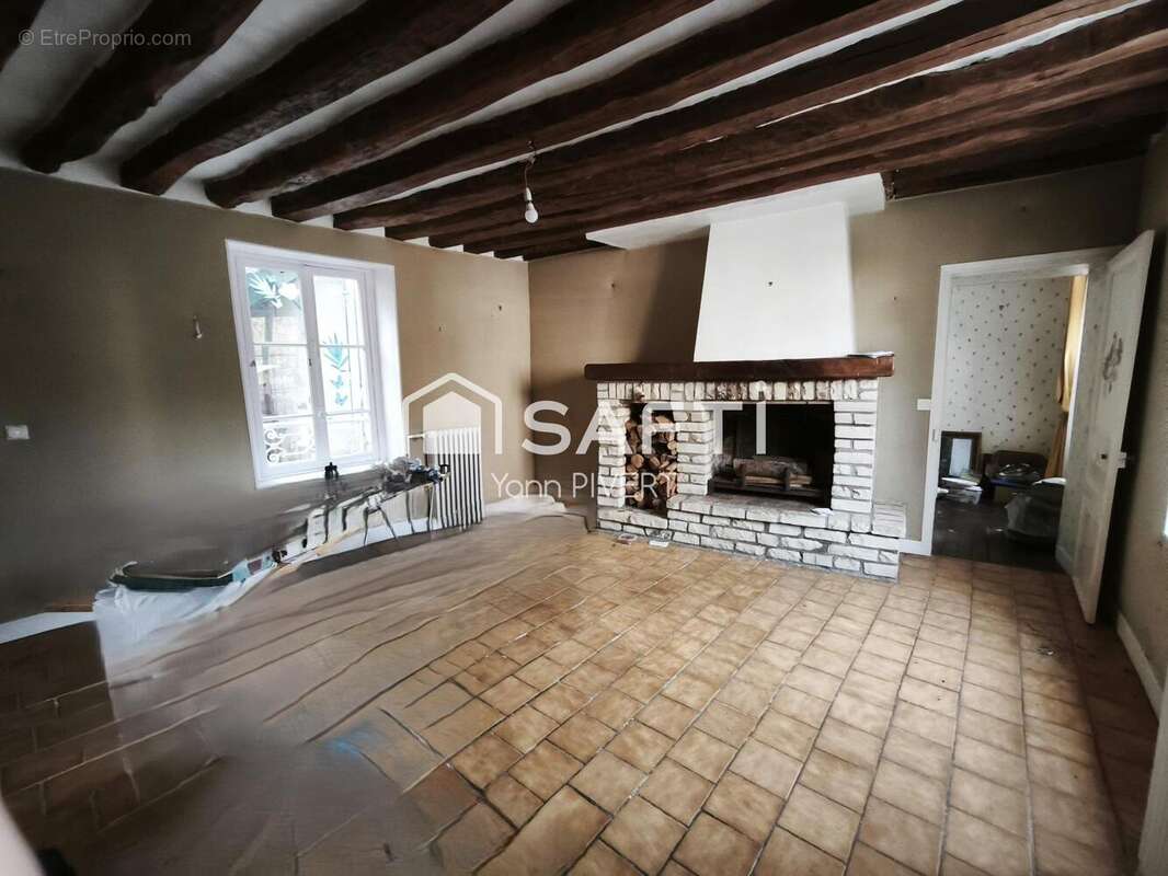 Maison 142 m² à Montceaux-Les-Meaux  - photo 4