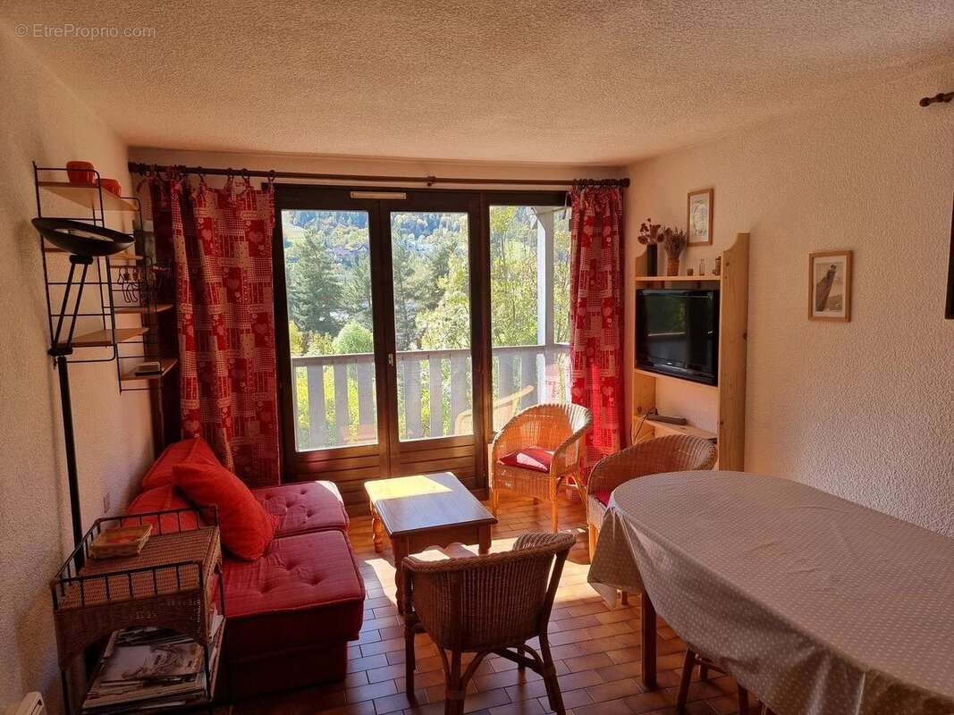 Appartement à LA SALLE-LES-ALPES